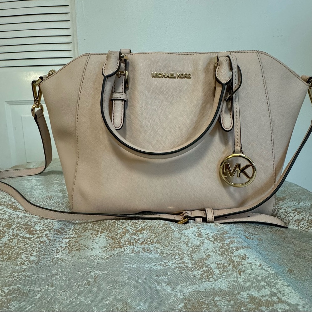 Michael Kors Pink/Blush designer purse shoulder bag